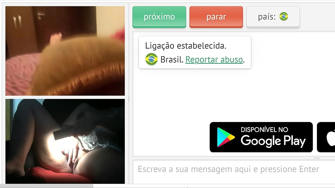 a trair enquanto o marido trabalha, a tua mulher boazona mostra a tua rata a estranhos